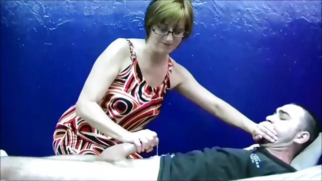 Hậu môn cho cô vợ xinh đẹp, từ video xx han quoc Nga