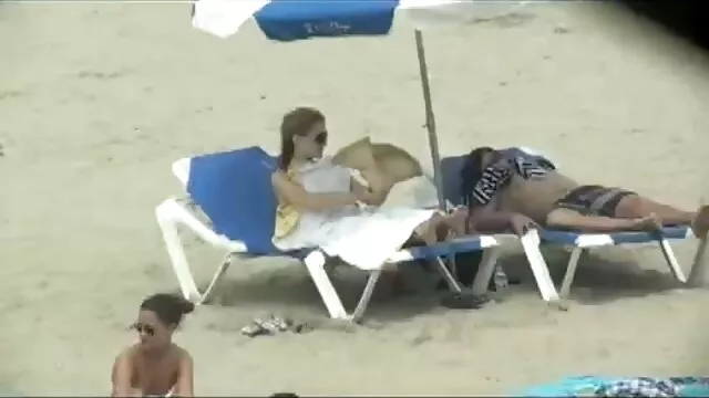 Cô gái, xlxx hàn vú
