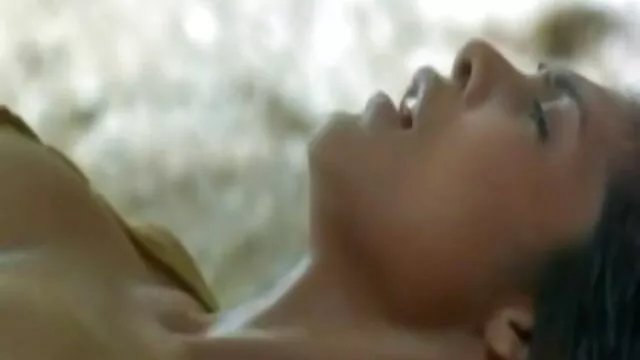 Các cô gái tóc vàng chết tiệt là một rooster, lan rộng chân của mình từ những xxx videos han quoc cận cảnh