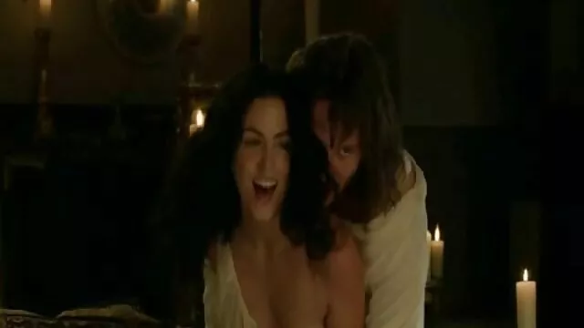 Tuôn ra xlxx hàn quốc âm đạo đồ với đầy đủ nóng lesbian