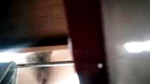 Gợi cảm, con gái, shit của cha đuôi đen ngồi trên hàng xx video han quoc đầu dương vật
