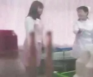 Alexis Bạc Giày khổng lồ, một nhà quản lí-dễ thương đập vỡ. xxx videos han quoc