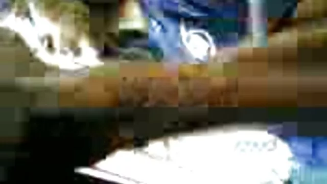 Anastasia xxx video hàn quốc Lux cởi trần truồng her một mình.